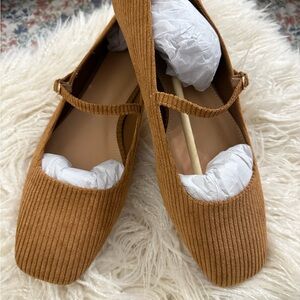Elegant Brown Corduroy Flats